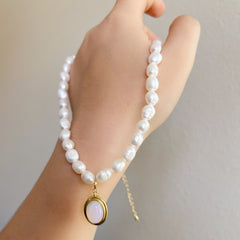 Pearl Necklace with Moonstone