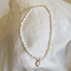 Pearl Necklace with Moonstone